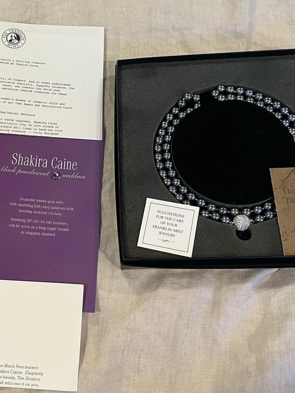 1999 Shakira Caine FranklinMint NWT Black Pearl Statement Necklace Crystal Clasp